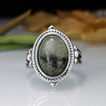 Spectacular Vintage Style Timeless Ring