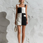 ElevenOra Chic Casual Black-White Colorblock Thin Straps Square-Neck Sleeveless Pocket Detail A-Line Knit Mini Dress