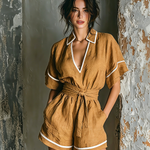 ElevenOra Chic Elegant Camel Lapel V-Neck Contrast Trim Short-Sleeve Loose-Fit Self-Tie Waist Cotton-Linen Blend Ropmer