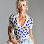 ElevenOra Chic Elegant Red Beige Heart Pattern Lapel V-Neck Short-Sleeve Slim-Fit Knit Sweater Top