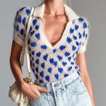ElevenOra Chic Elegant Red Beige Heart Pattern Lapel V-Neck Short-Sleeve Slim-Fit Knit Sweater Top