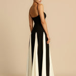 Vida | Elegant Contrast Ruffles Maxi Dress