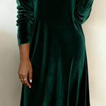 Anna - Loose Fitting Velvet Dress