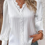 Lylah | Blouse with Chiffon and Lace Details