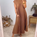 Sophia - Elegant Spliced Pleated Maxi Dress