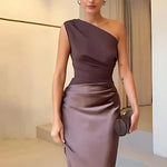Alma | Maxi Dress with a Gilt in Satin