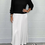 Claudia - Maxi dress with sweater and pleated skirt