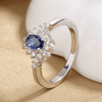 Elegant White Gold Turquoise Flower Ring